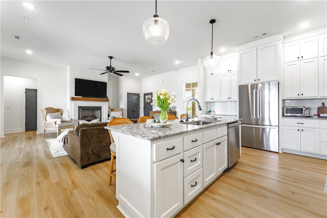 Mountain- View Estates - Residential