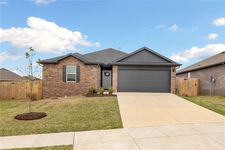 Well-maintained and move-in ready, this home in Habberton Ridge offers a great opportunity in one of Springdale’s growing areas. Inside this 3 bed/2bath, you’ll find a functional layout with an open-concept kitchen featuring a large island, quartz countertops, stainless steel appliances, and a pantry, ideal for both everyday living and entertaining. The primary suite offers a private retreat with double sinks, quartz surfaces, and a walk-in shower. The exterior stands out with four-sided brick construction, adding both durability and curb appeal. Step outside to a covered patio and a spacious wooden deck, perfect for hosting or enjoying the backyard.
Located just minutes from C.L. and Willie George Park, you’ll have easy access to playgrounds, sports fields, a dog park, and walking trails, along with nearby shopping and dining. A solid combination of condition, location, and value; this is one worth seeing.