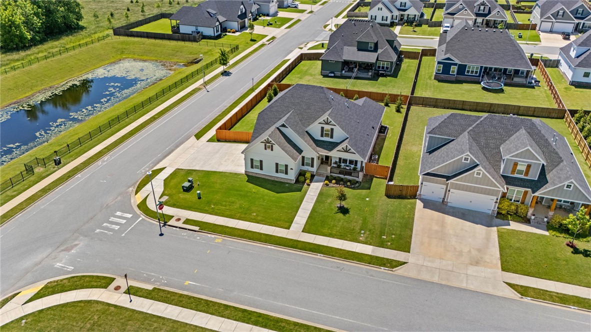 Crescent View Rogers - Residential