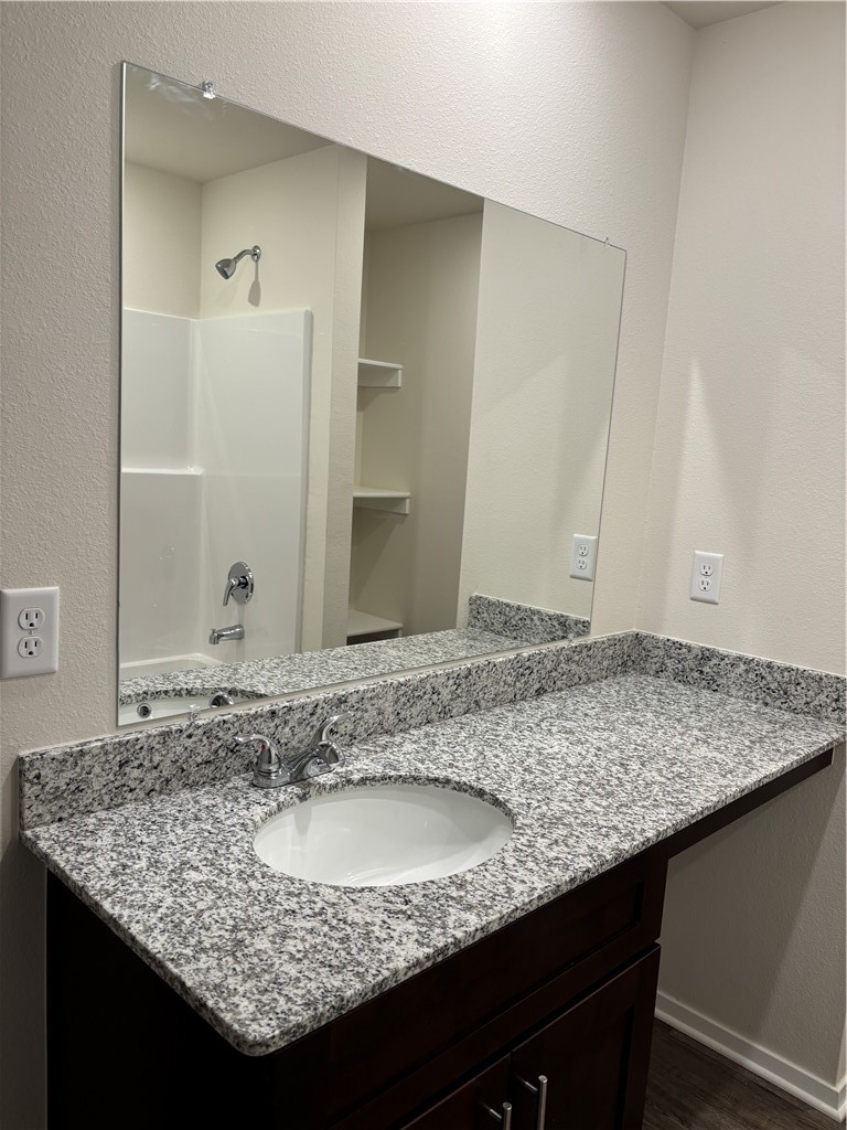 WOODWARD PARK - Residential Lease