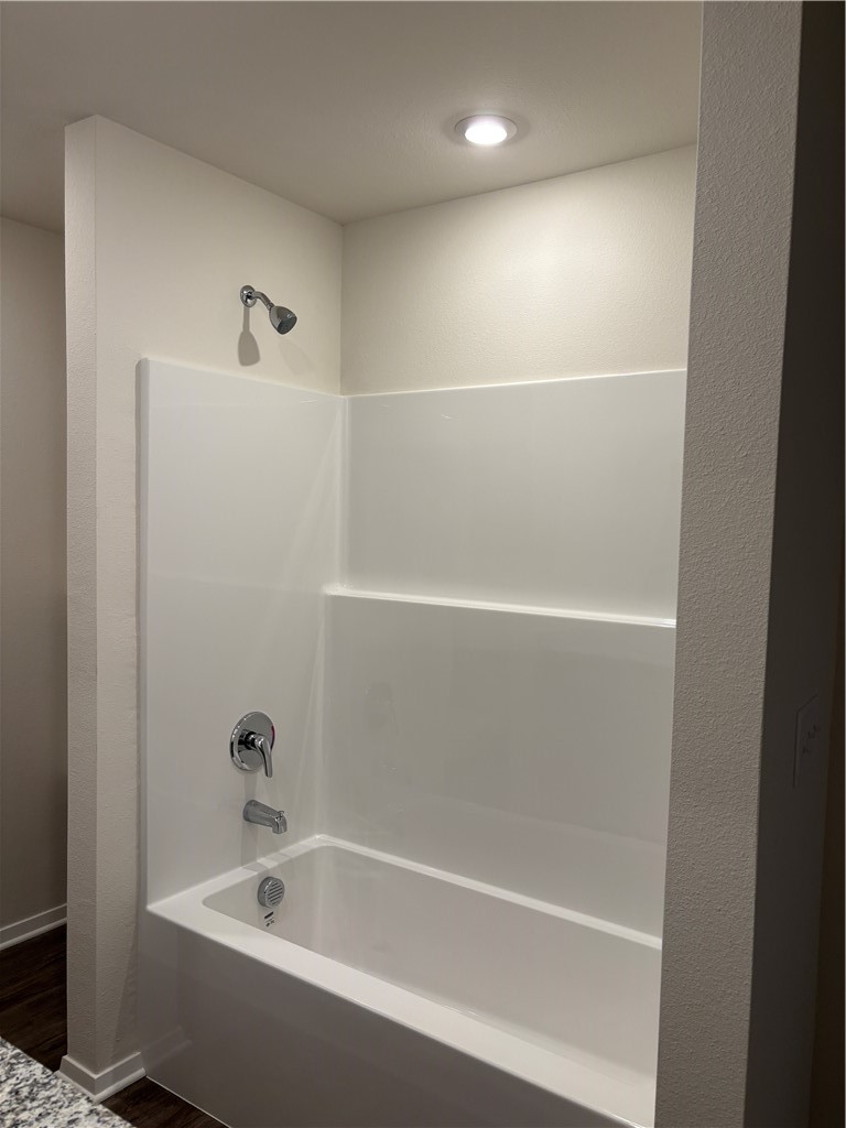 WOODWARD PARK - Residential Lease