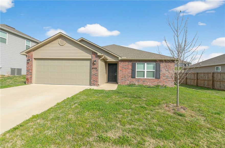 This charming brick home in Bentonville features a split floor plan with three bedrooms and two bathrooms. The open-concept living room and kitchen include a spacious island and come equipped with stainless steel appliances, such as an electric range, microwave, refrigerator, and dishwasher. This home is great for gatherings and enjoying the outdoors. Conveniently located near Walmart Distribution Centers, it provides easy access to the Northwest Arkansas Regional Airport and all the attractions Northwest Arkansas has to offer. A washer and dryer are included for your convenience. All applicants over 18 must apply.  Photo's of a similar property.