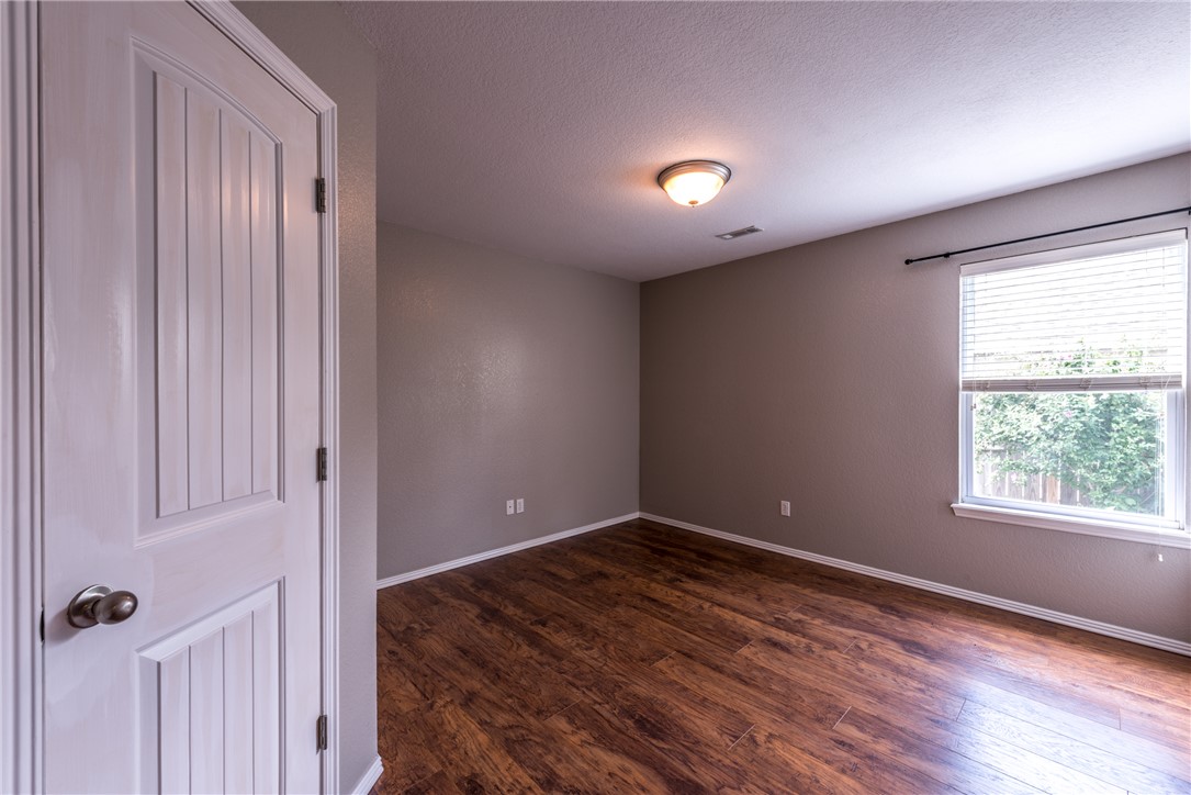 Commons At Walnut Crossing - Residential