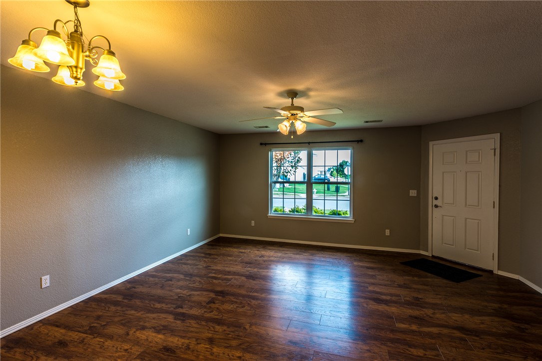 Commons At Walnut Crossing - Residential