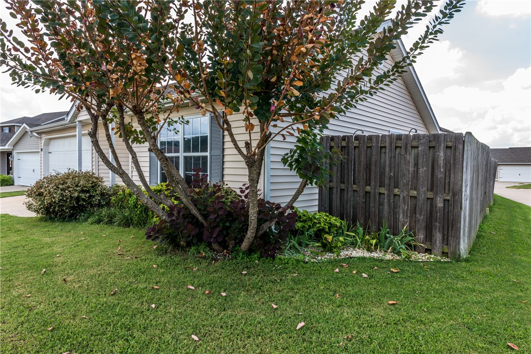 Commons At Walnut Crossing - Residential