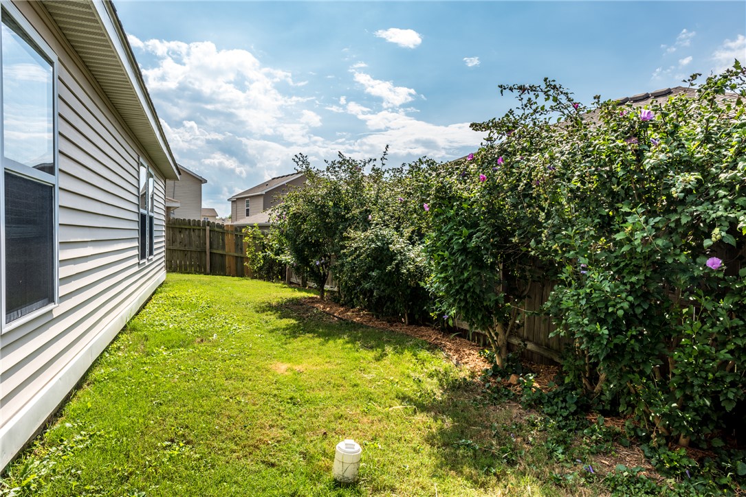 Commons At Walnut Crossing - Residential