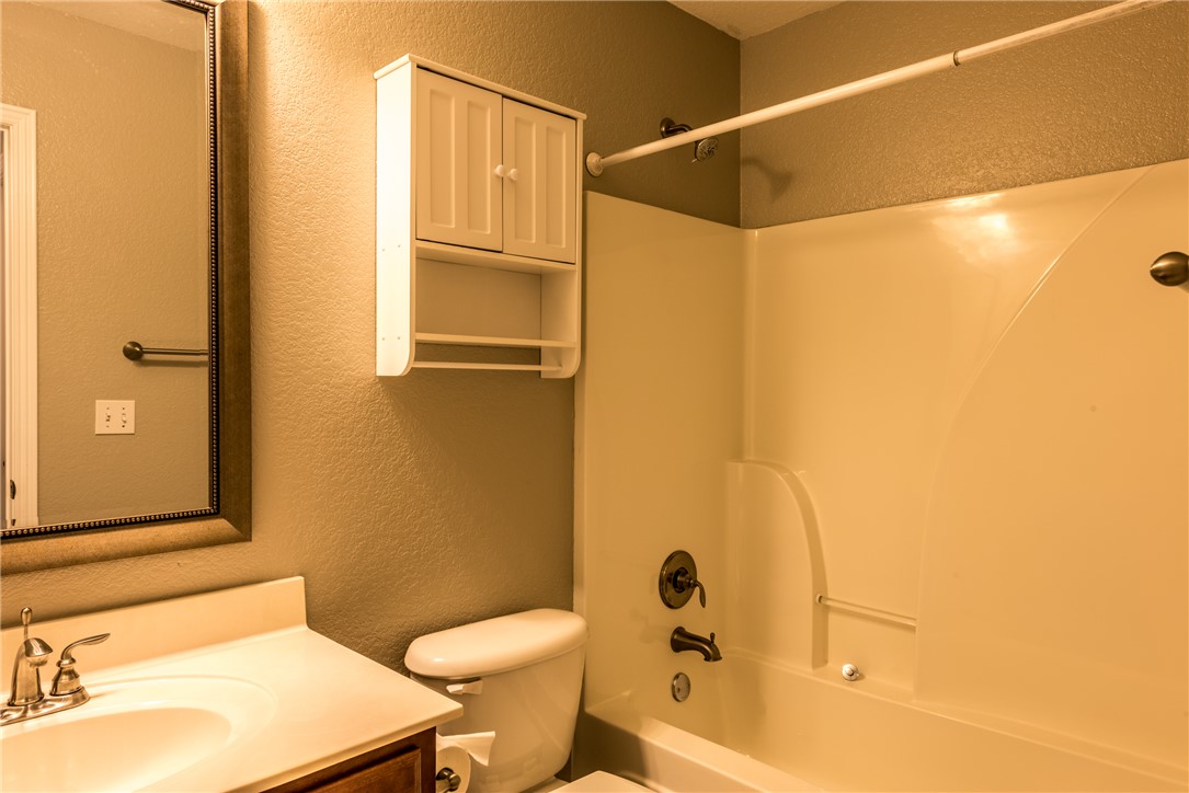 Commons At Walnut Crossing - Residential