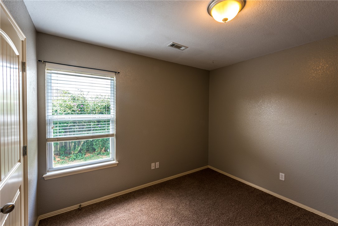 Commons At Walnut Crossing - Residential