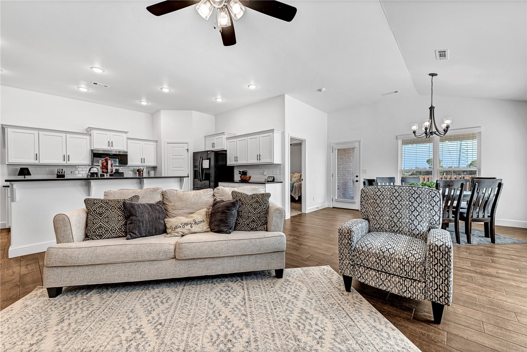 Pines Ph Iii, The Centerton - Residential
