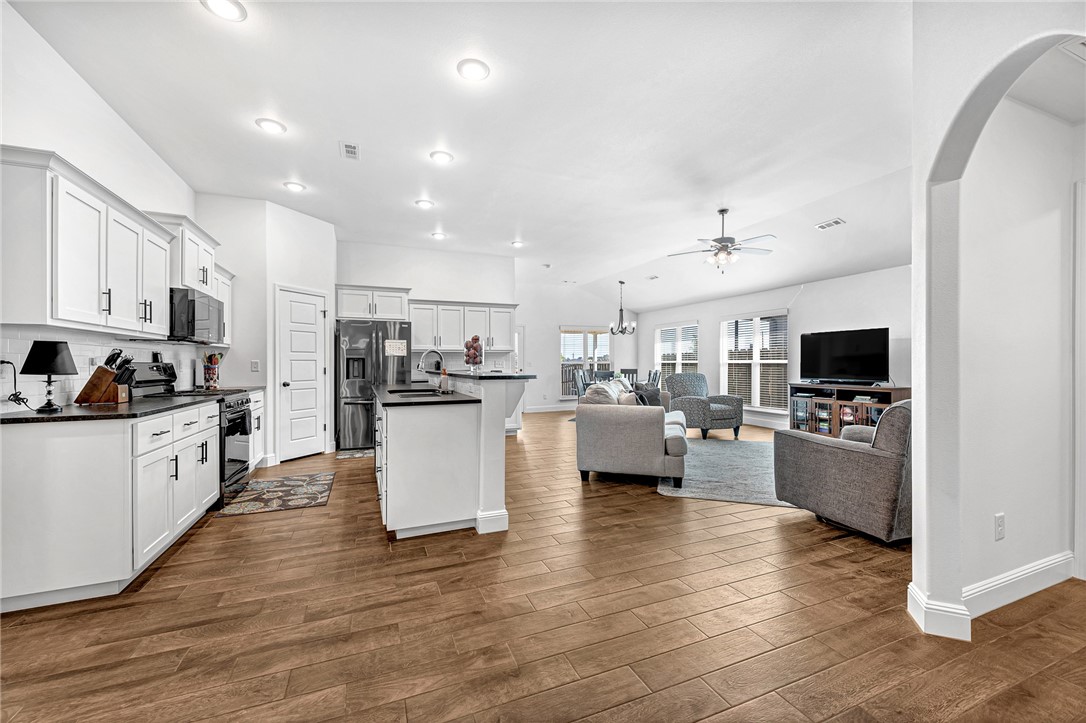 Pines Ph Iii, The Centerton - Residential