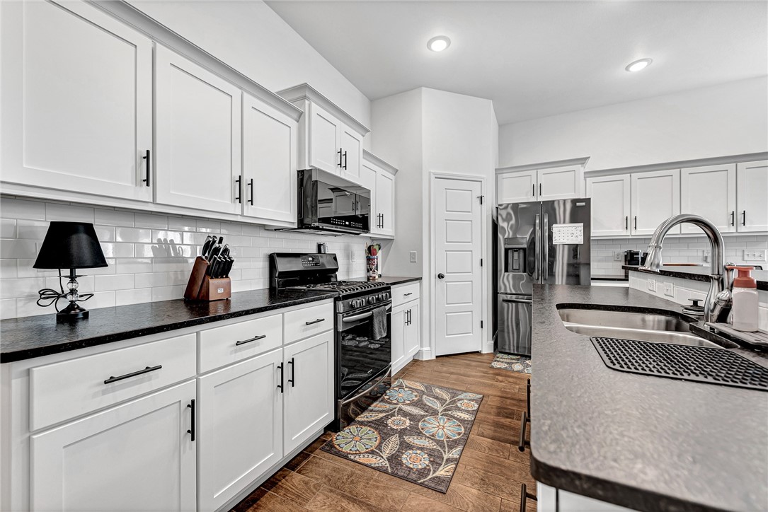 Pines Ph Iii, The Centerton - Residential