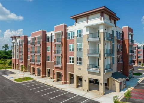 Photo of 4650 S Pinnacle Hills Parkway A112 #A112, Rogers, AR 72758 (MLS # 1336603)