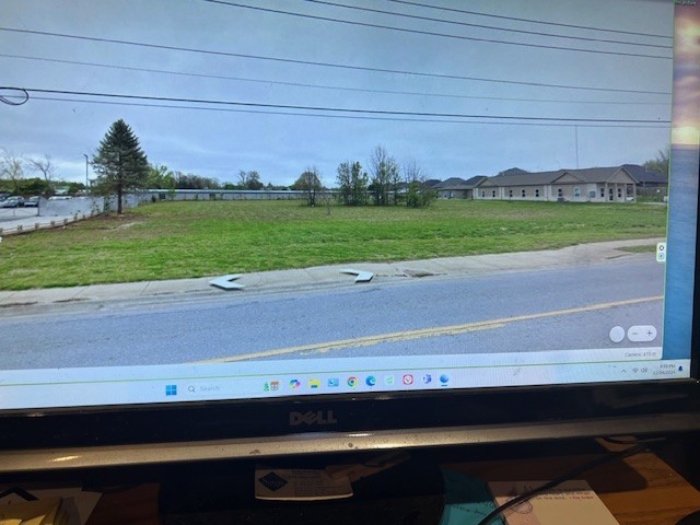 19-19-29-ROGERS - Land