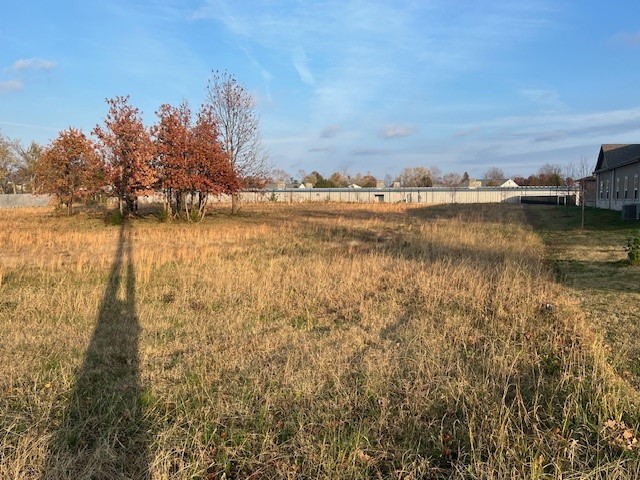 19-19-29-ROGERS - Land