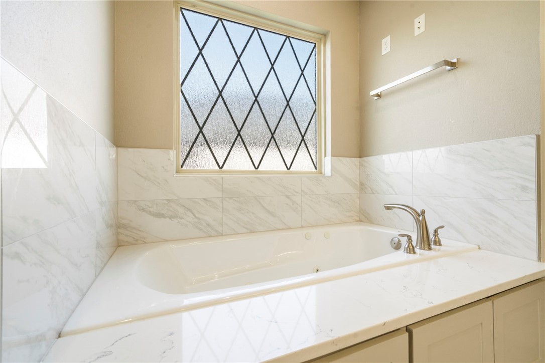 Oak Tree Centerton - Residential