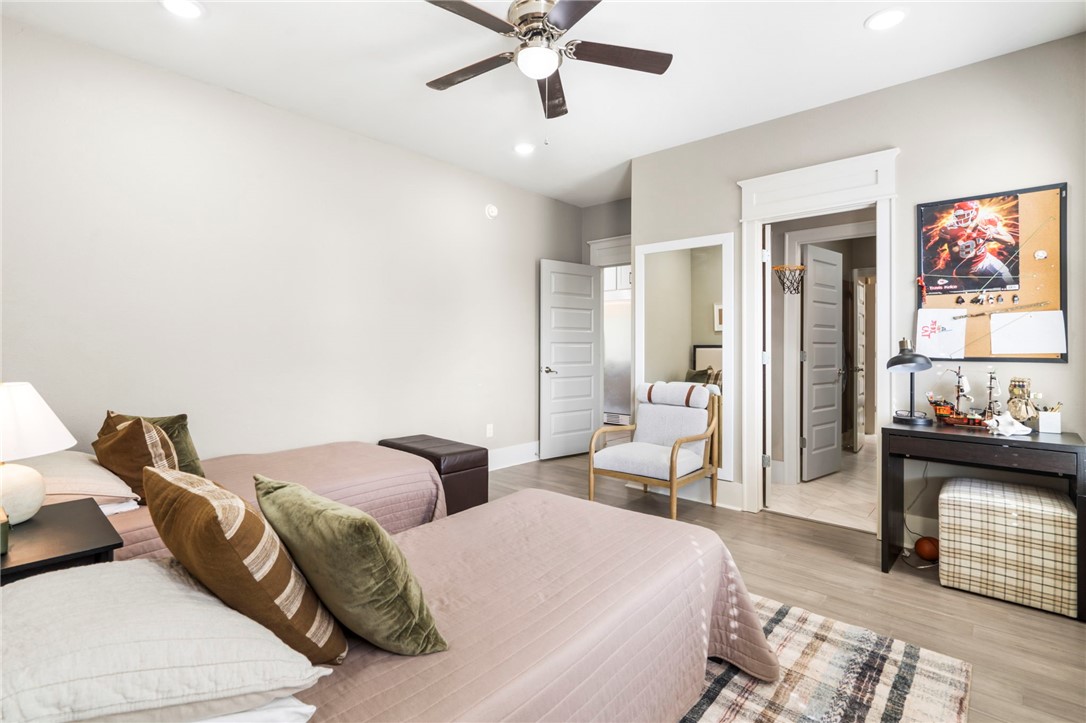 Oak Tree Centerton - Residential