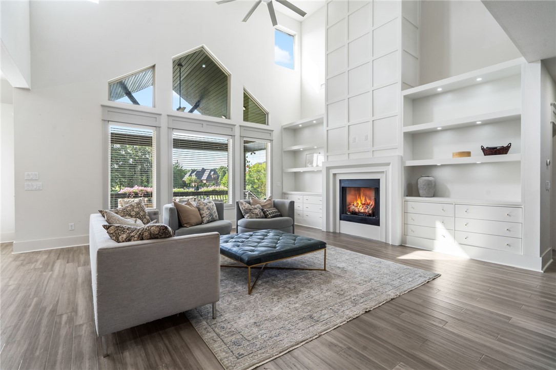 Oak Tree Centerton - Residential