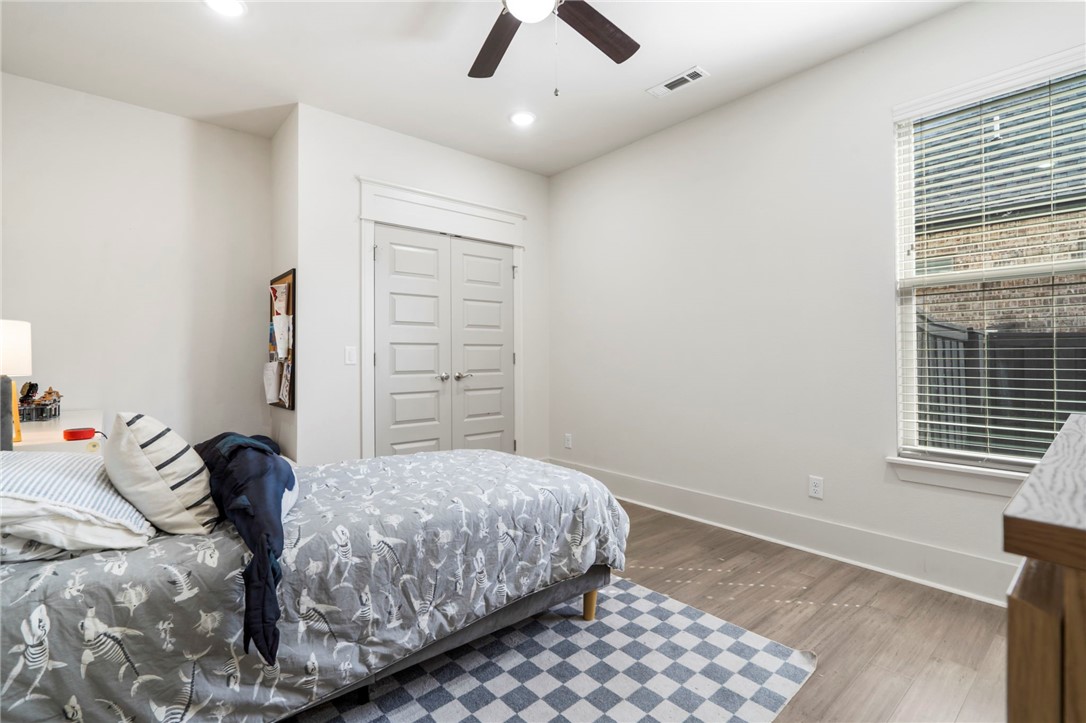 Oak Tree Centerton - Residential