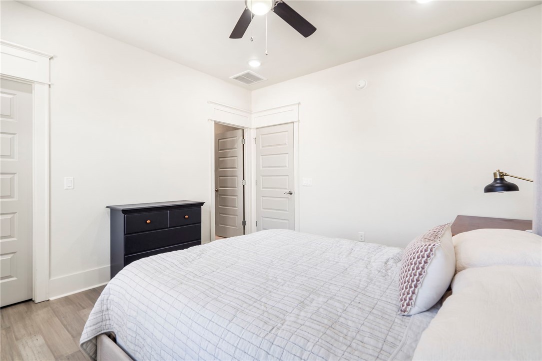 Oak Tree Centerton - Residential