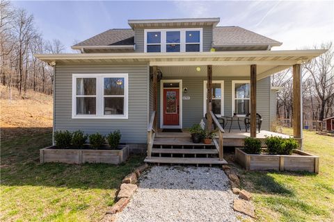 Photo of 16783 Carpenter Road, Winslow, AR 72959 (MLS # 1339949)