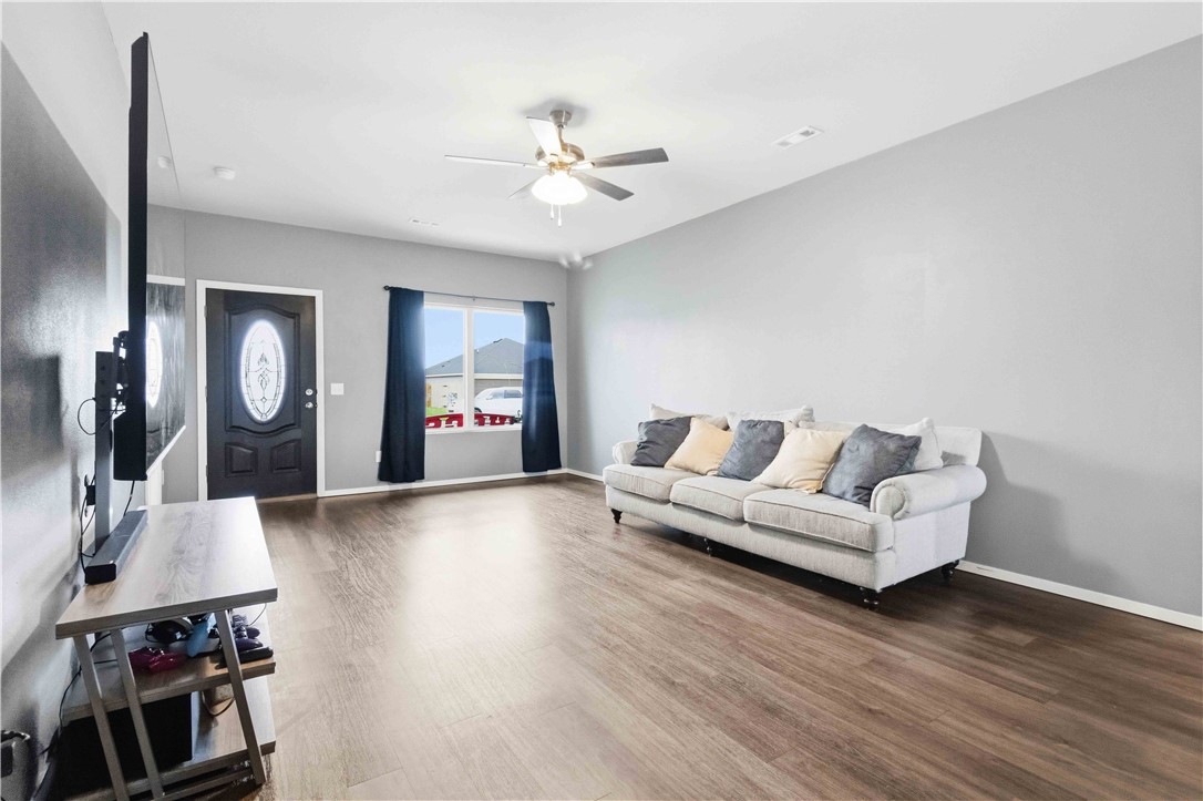 1624 Ace Avenue - Photo 3