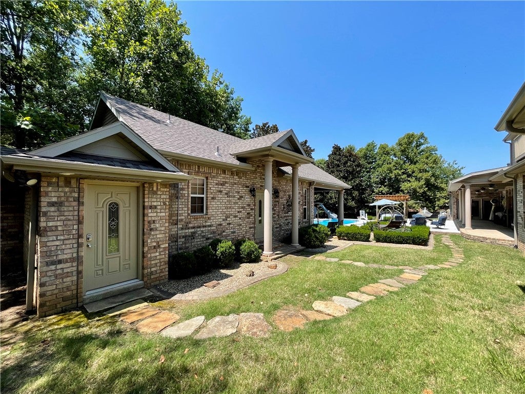 6033 Nancy's Vista Terrace