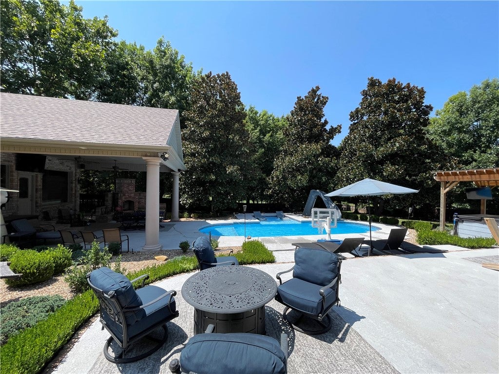 6033 Nancy's Vista Terrace