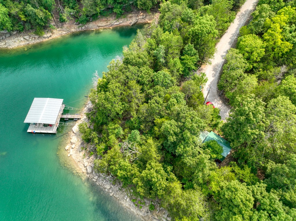 Big Clifty Shores Unit ` - Residential