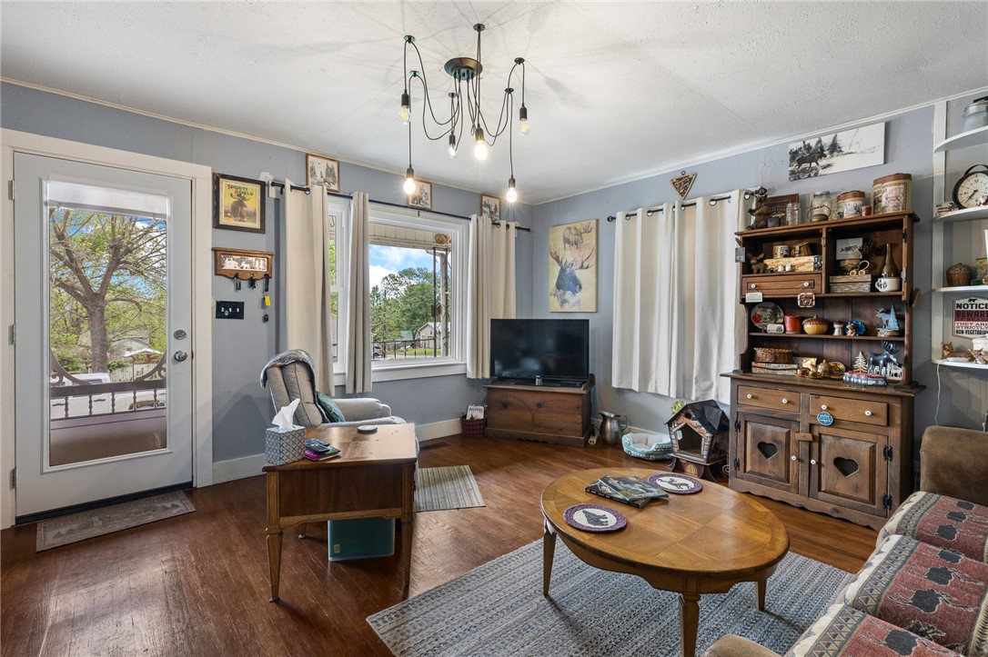 Holt Paradise - Residential