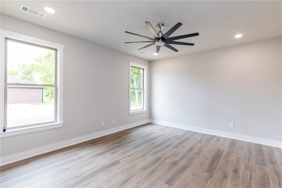 Oak Brook Sub Ph 1 Siloam Spgs - Residential