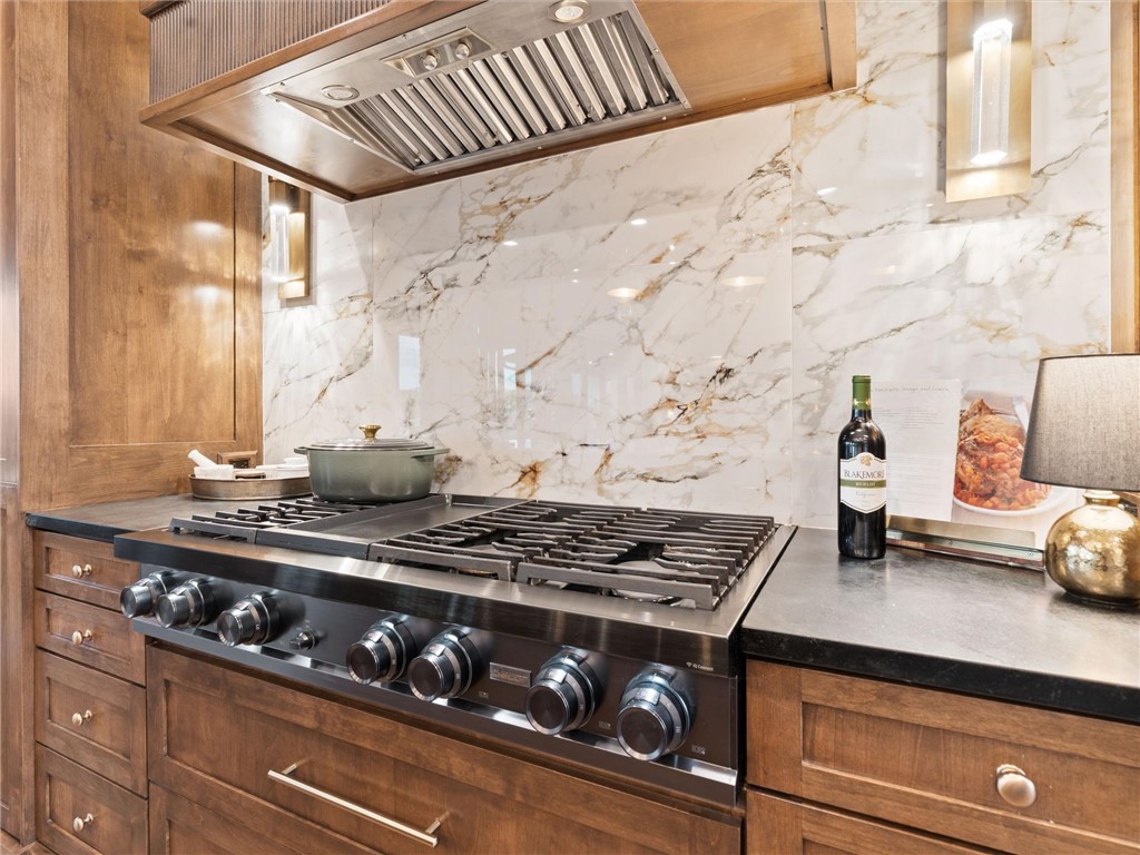 Estates of Lakeway - Residential