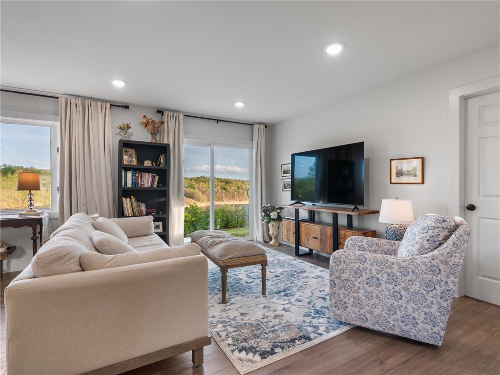 Estates of Lakeway - Residential