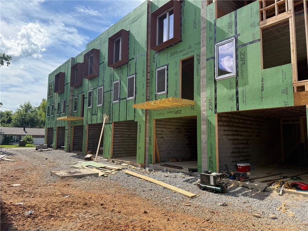 LIGHTBOX AT MARKET-BENTONVILLE - Residential