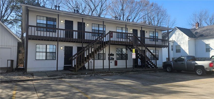 Nice apartment near campus in Fayetteville. Home features 1 bedroom, 1 bathroom, LVP throughout home, open floorplan with LVP throughout, and with onsite laundry. Water paid.