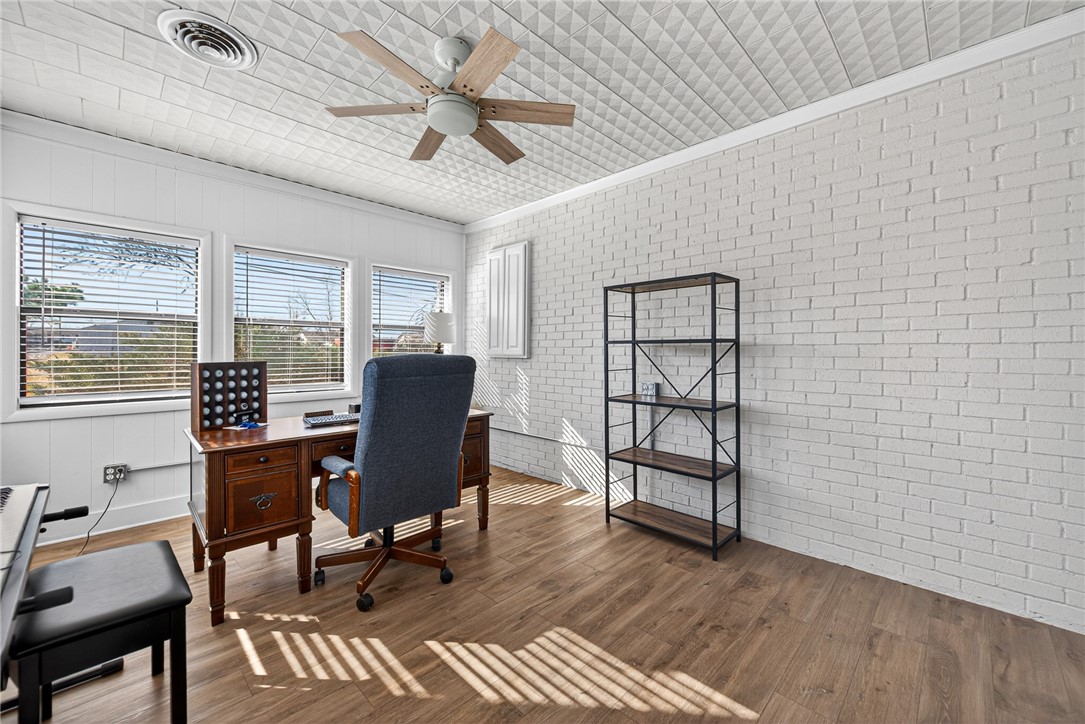 Sundown Sub Rogers - Residential