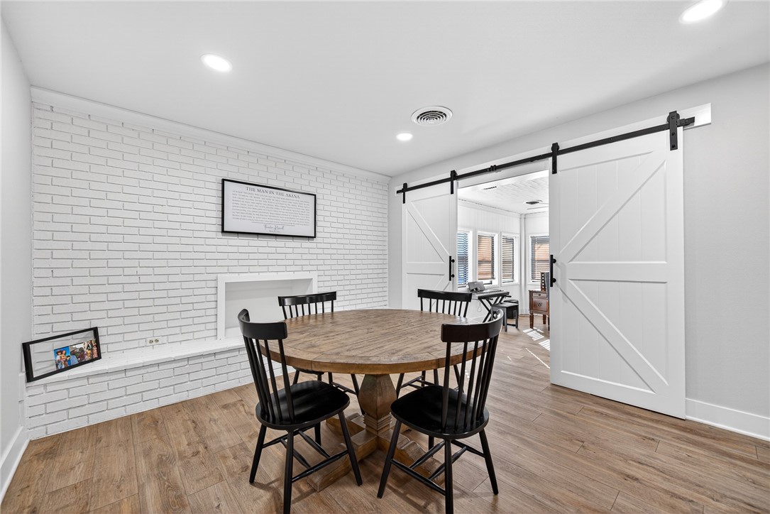 Sundown Sub Rogers - Residential