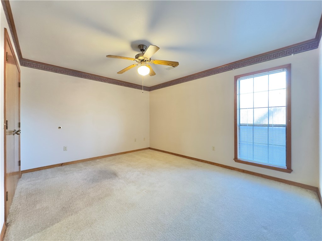 Royal Oaks Estates - Residential Lease