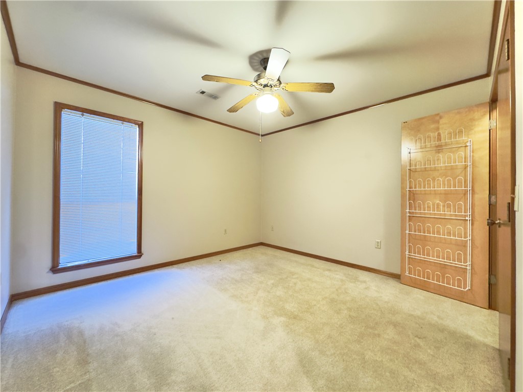 Royal Oaks Estates - Residential Lease