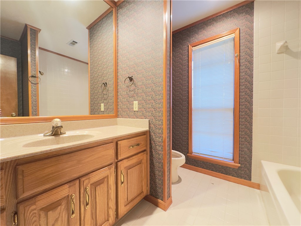 Royal Oaks Estates - Residential Lease