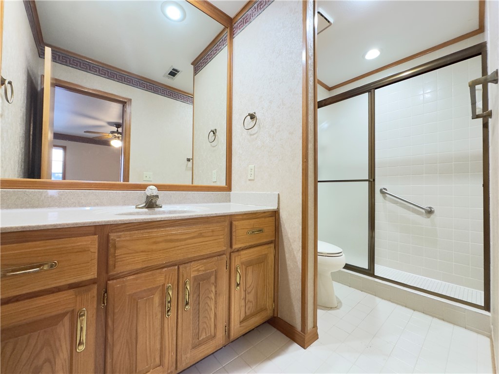 Royal Oaks Estates - Residential Lease