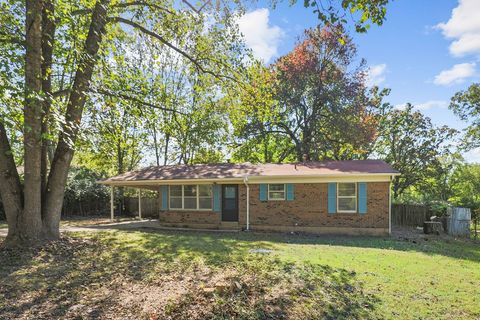 Photo of 27 Northwood Street, West Fork, AR 72774 (MLS # 1325739)