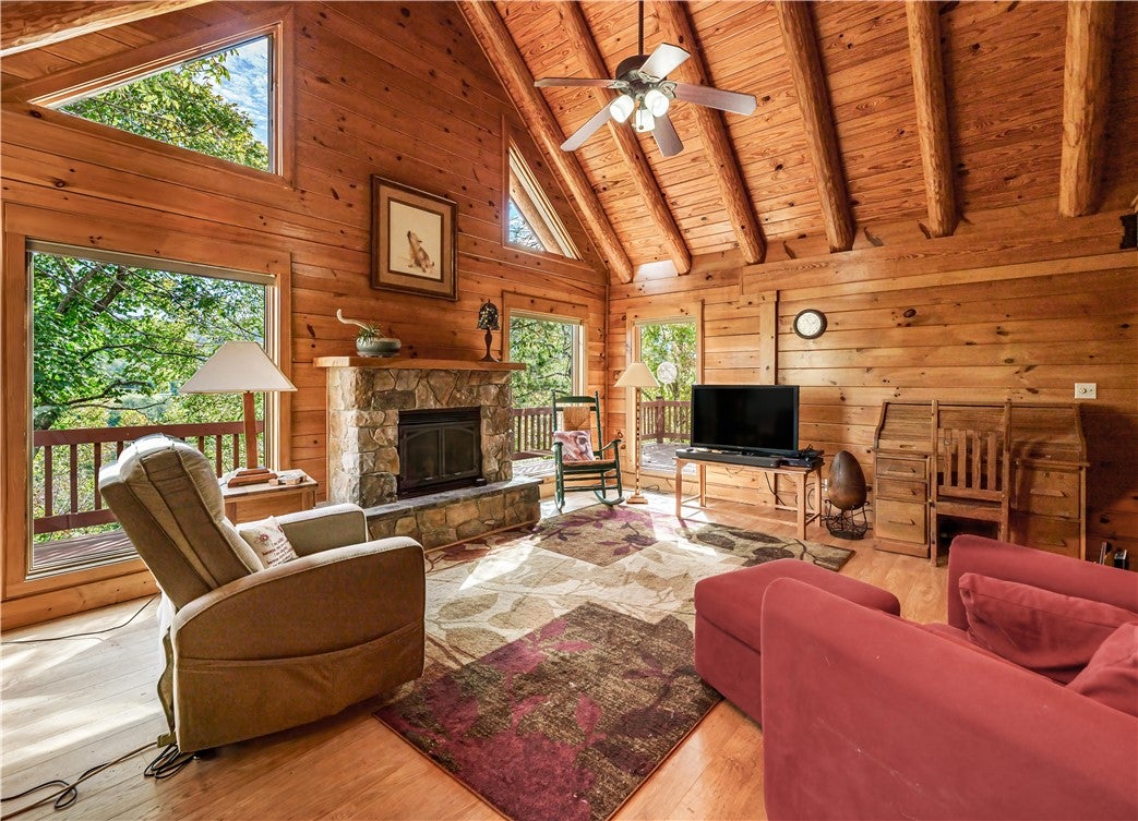 23 White Oak Drive