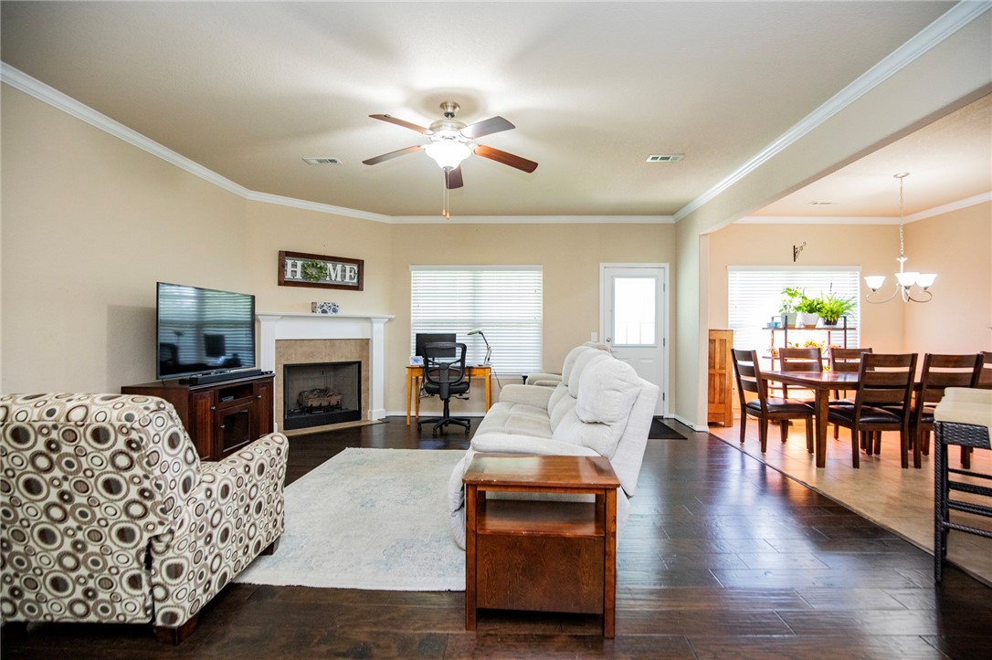 Lakewood Crossing - Residential