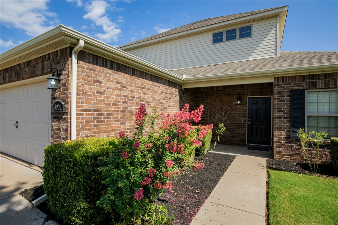 Lakewood Crossing - Residential