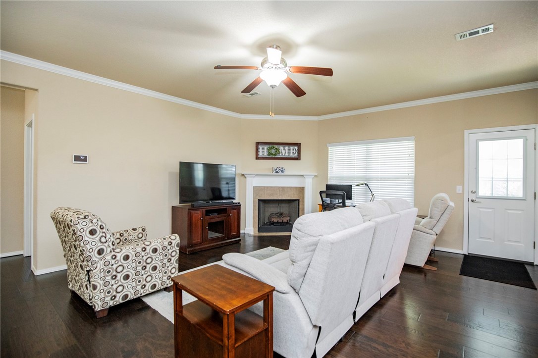 Lakewood Crossing - Residential
