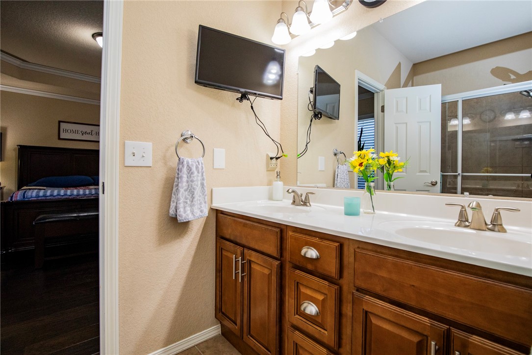 Lakewood Crossing - Residential