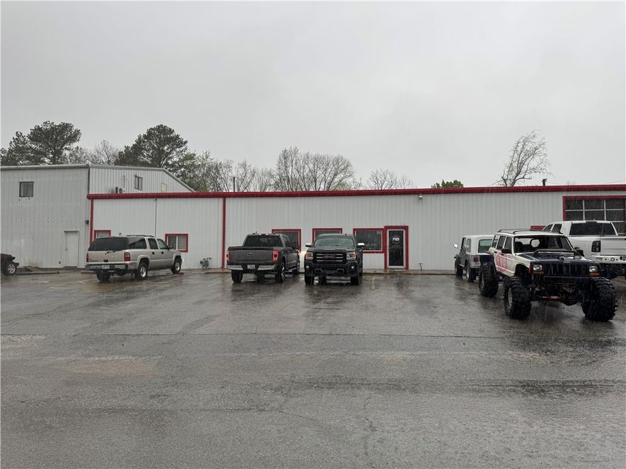 Centrally located in Rogers, plenty of overhead door access, building should be vacant by end of March, property has natural gas heat in warehouse, 3 Phase electric available if needed.