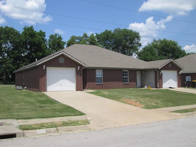 Additional $75/month for 6-month lease term.