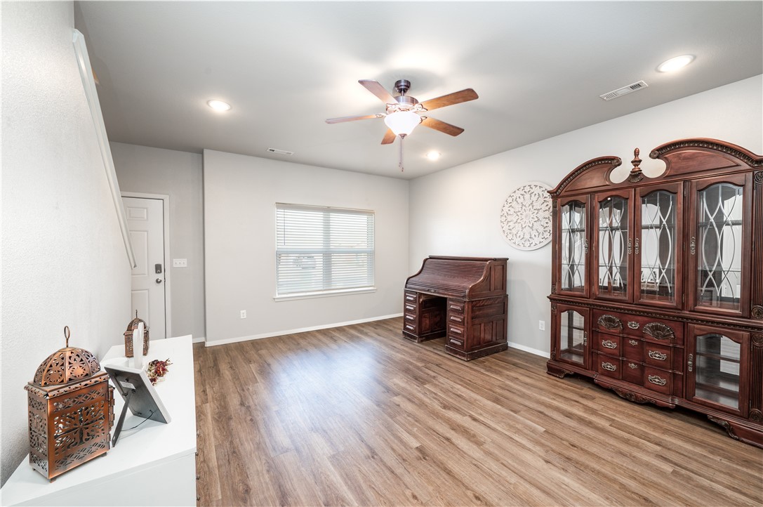 Lakewood Sub Ph Vii Lowell - Residential