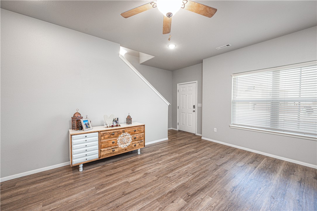 Lakewood Sub Ph Vii Lowell - Residential